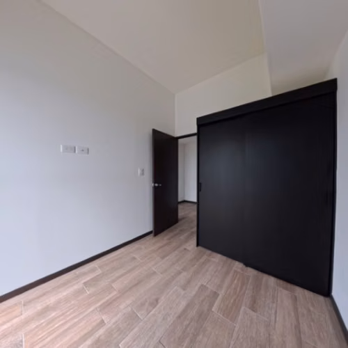Apartamento en Renta Altaire Zona 11 Mariscal - Miniatura 14