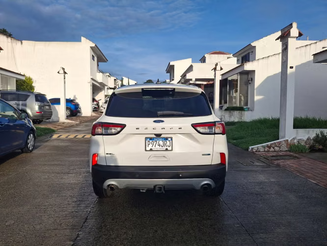  Ford Escape SEL 2020 2.0 EcoBoost Con Todas Sus Bolsas De Aire Intactas 