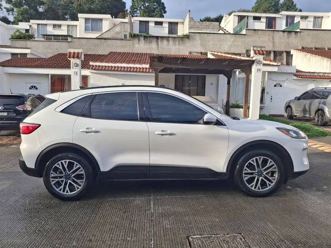  Ford Escape SEL 2020 2.0 EcoBoost Con Todas Sus Bolsas De Aire Intactas 