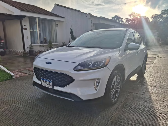  Ford Escape SEL 2020 2.0 EcoBoost Con Todas Sus Bolsas De Aire Intactas 