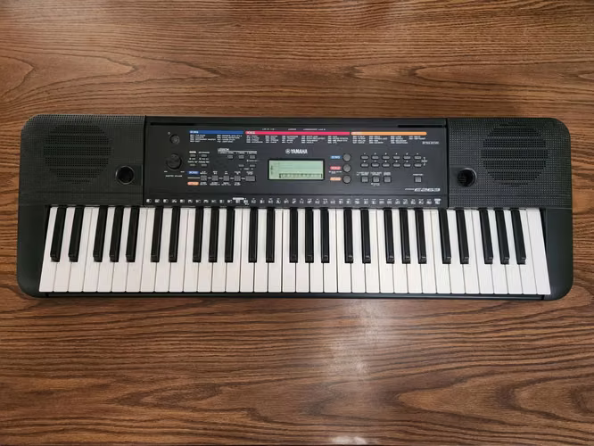 VENDO TECLADO YAMAHA 