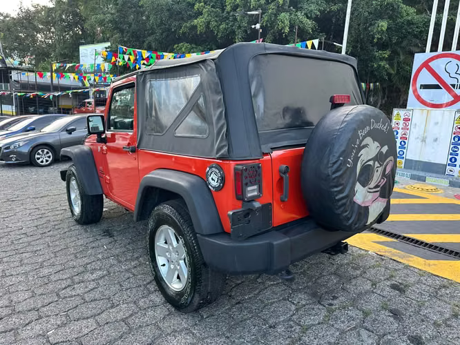 Jeep wangler automático modelo 2015 - Imagen 5
