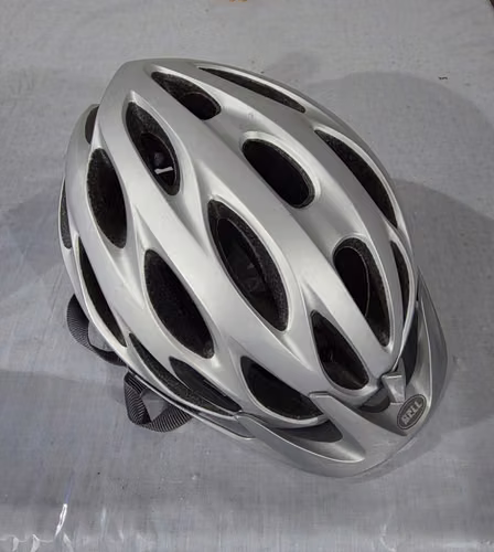 Casco Bell (Negociable) 