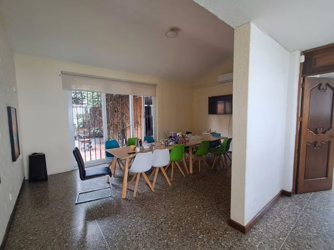 CASA COMERCIAL EN RENTA – ZONA 10 ( J ) - Miniatura 5