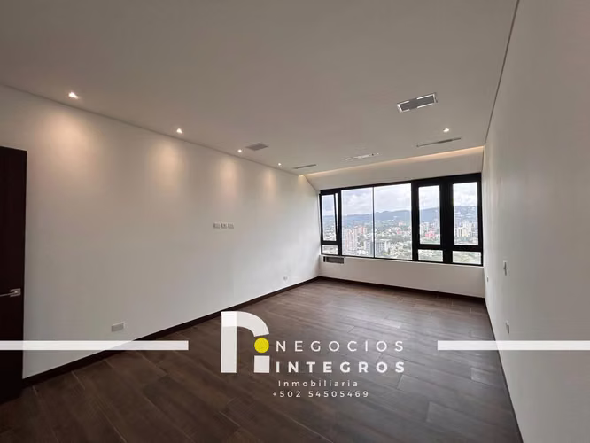 EXCLUSIVO PENTHOUSE DE 2 NIVELES REMODELADO EN VENTA – OAKLAND, ZONA 10 (J) - Imagen 15