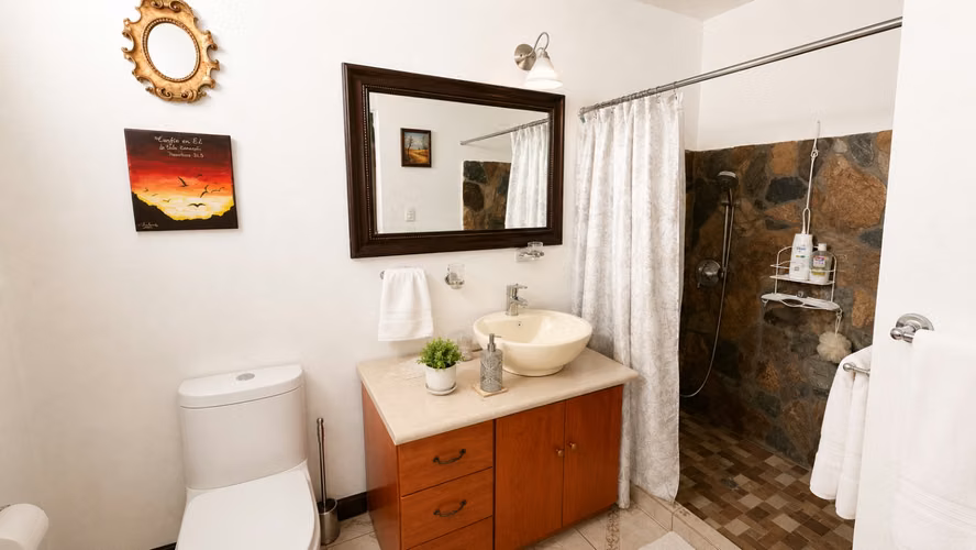 CASA DE UN NIVEL EN RESIDENCIAL LA FONTANA, FRAIJANES - Imagen 10