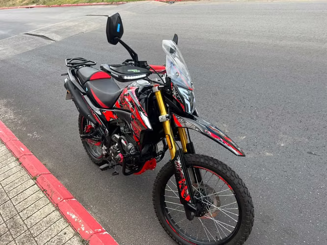 Vendo bonita Vento Crossmax rally 300