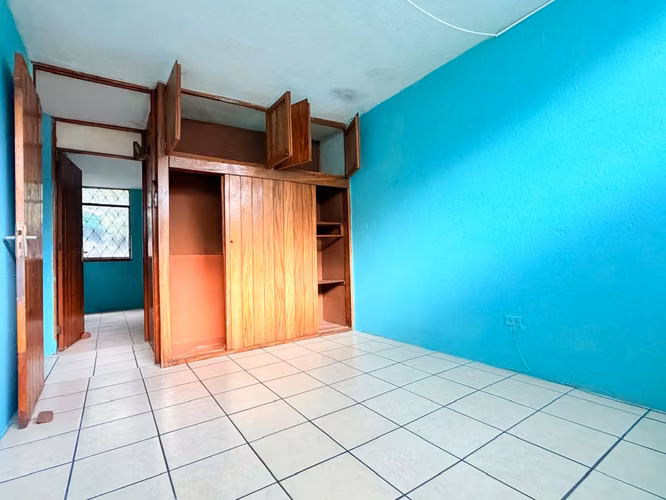 CASA EN VENTA EN ZONA 5, DENTRO DE GARITA  - Imagen 5