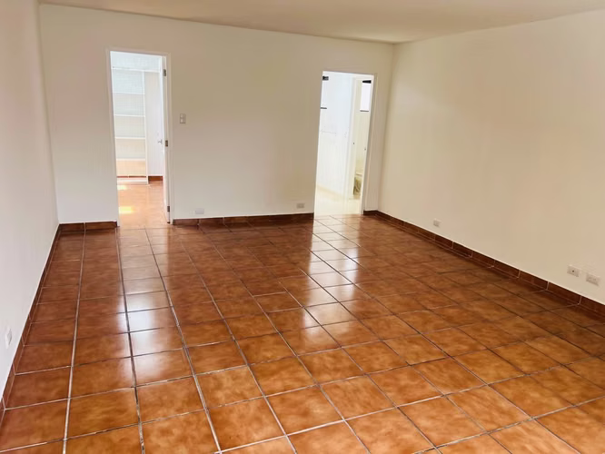 Casa en renta – Zona 14  La Villa fuera de garita  - Imagen 7