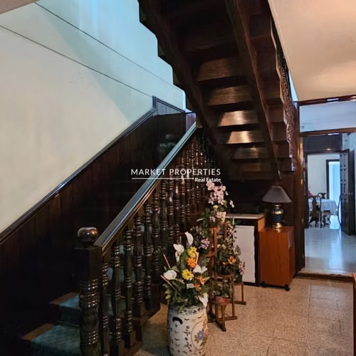 Building for sale Zone 1 mixed use near Isabel La Católica Park