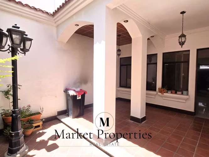 Casa en venta Zona 16, Montesolar | 540 m² | 4 habitaciones