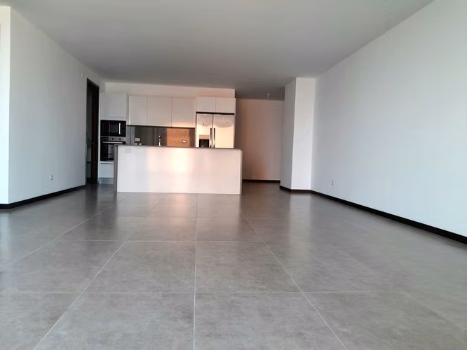 ALQUILER ALBERO SAN LAZARO APARTAMENTO, ZONA 15 DE 3 HABITACIONES  - Imagen 3