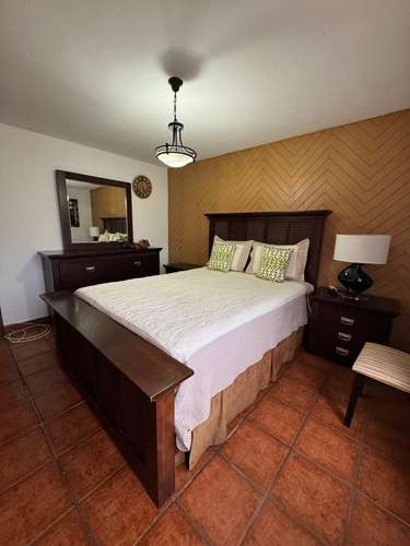 CASA EN RENTA EN LAS CHARCAS ZONA 11 TOTALMENTE AMUEBLADA - Imagen 7