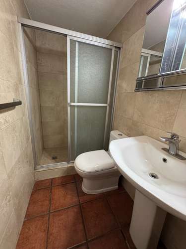 CASA EN RENTA EN LAS CHARCAS ZONA 11 TOTALMENTE AMUEBLADA - Imagen 11