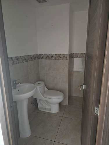 APARTAMENTO EN RENTA EN DIFIORI ZONA 7 CALZADA MATEO FLORES - Imagen 5