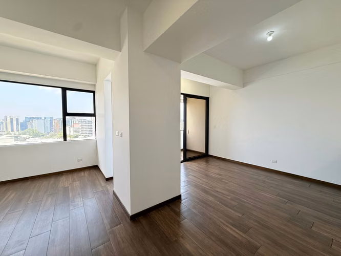 Apartamento en renta por la 20 calle zona 10 - Miniatura 10