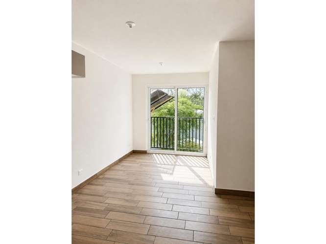  APARTAMENTO EN ALQUILER – 3 HAB | LARES 17 | ZONA 17 - Imagen 4