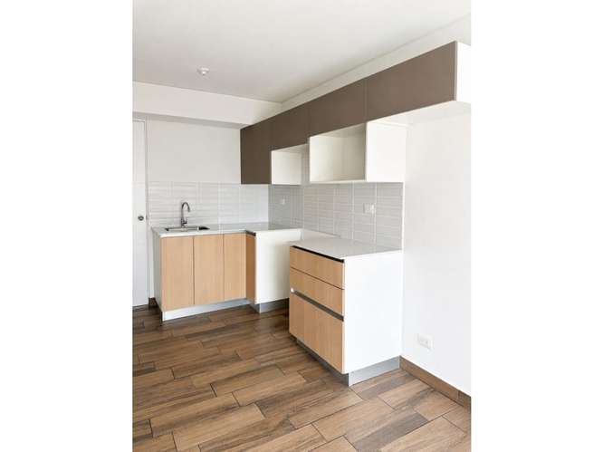 APARTAMENTO EN ALQUILER – 3 HAB | LARES 17 | ZONA 17 - Imagen 2