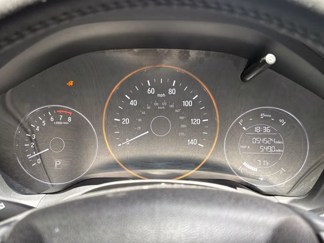 Honda HR-V EXL modelo 2017 55,000 millas 