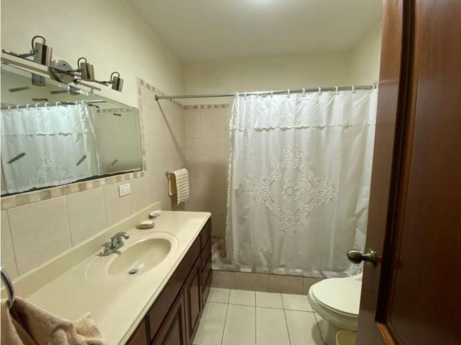 Apartamento en Venta Zona 10 - Imagen 10