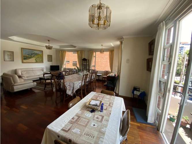 Apartamento en Venta Zona 10 - Imagen 2