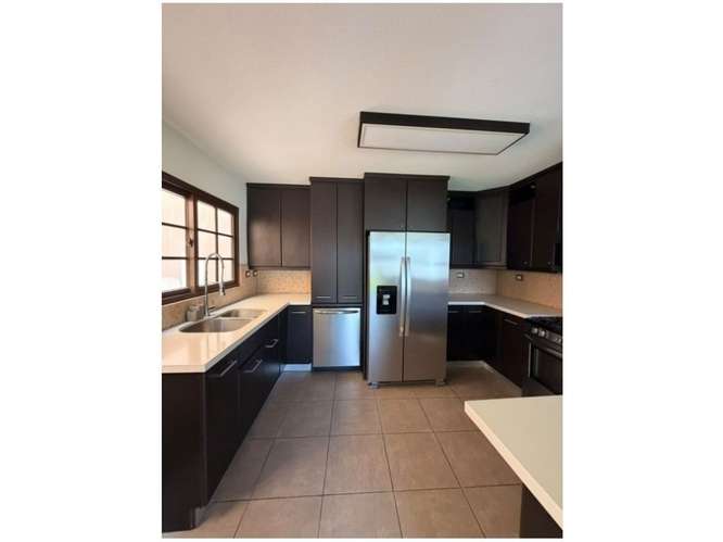 Casa en Venta Zona 16 - Imagen 9