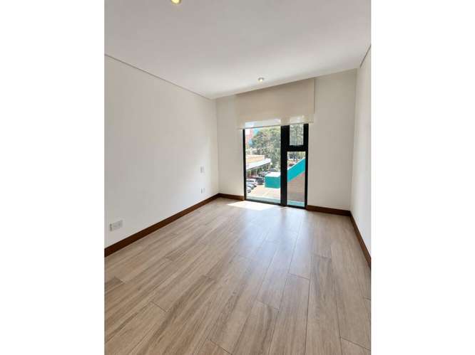 Apartamento en Venta Zona 10 - Imagen 5