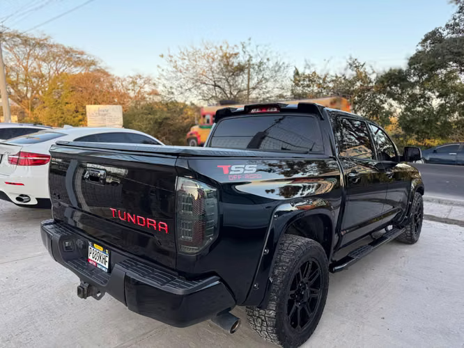 Toyota Tunda 2020 5.7 V8 4x4 TSS OFF-ROAD