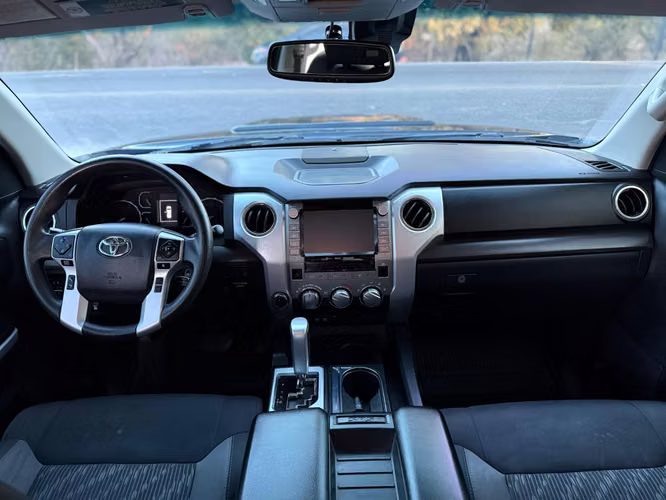 Toyota Tunda 2020 5.7 V8 4x4 TSS OFF-ROAD