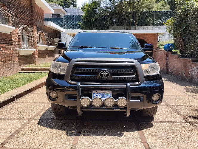 Toyota Tundra 2011 SR5 Doble Cabina 4x2 