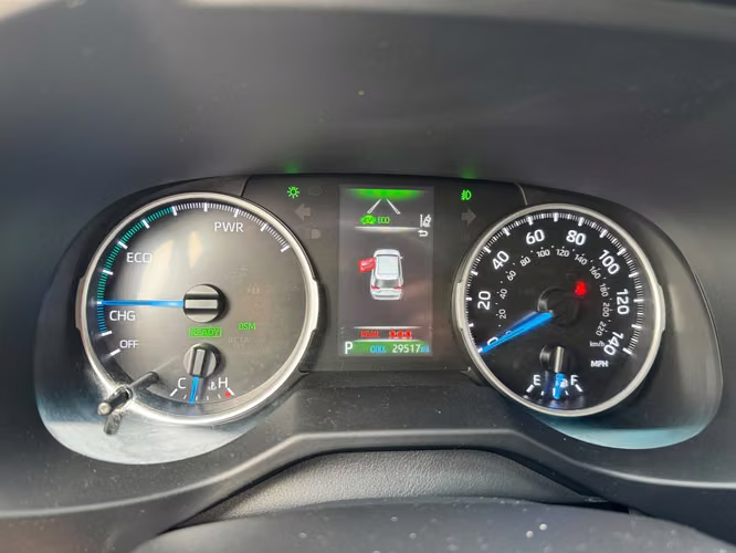 Toyota RAV4 XLE Hybrid AWD 2022 - Imagen 9