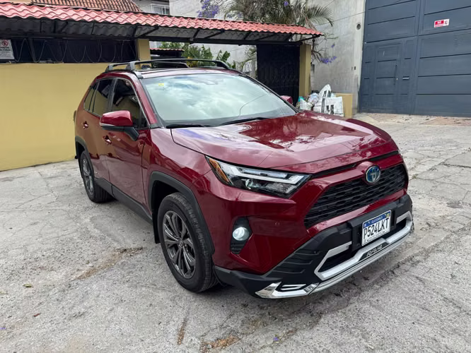 Toyota RAV4 XLE Hybrid AWD 2022 - Imagen 5