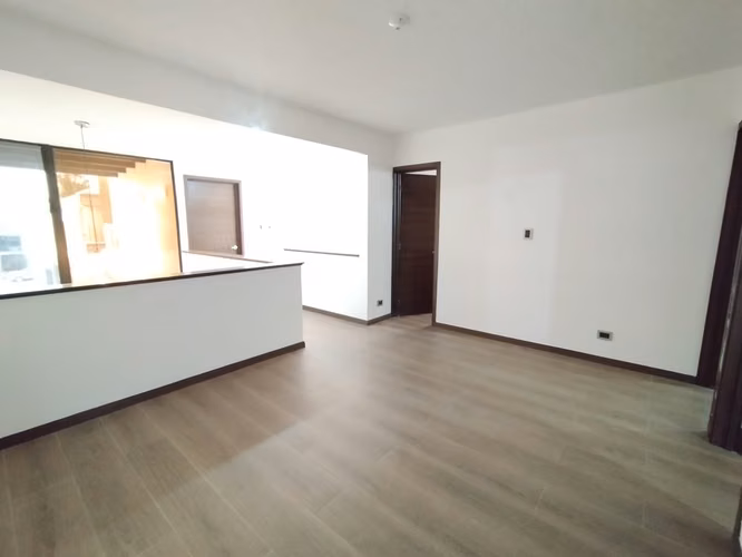  Casa en Venta | Zona 16 | 3 Habitaciones - 3.5 Baños