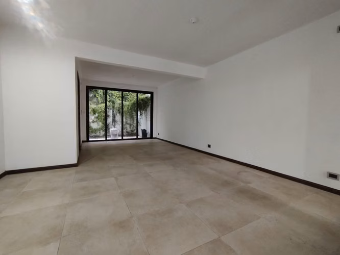  Casa en Venta | Zona 16 | 3 Habitaciones - 3.5 Baños