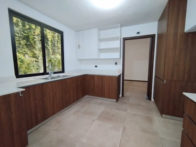  Casa en Venta | Zona 16 | 3 Habitaciones - 3.5 Baños