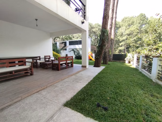  Exclusiva Residencia  en Muxbal /  Privacidad, Naturaleza y Conectividad!!!