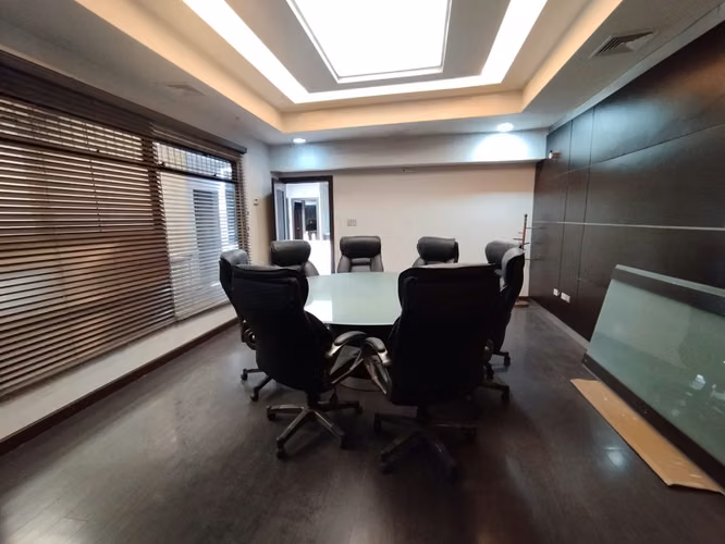 Edificio Corporativo en Renta – Zona 13 - Miniatura 4