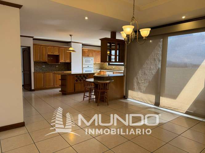 PENTHOUSE EN VENTA Y RENTA EN ZONA 10, A UNA CUADRA DE LA ESTACIÓN. - Imagen 5