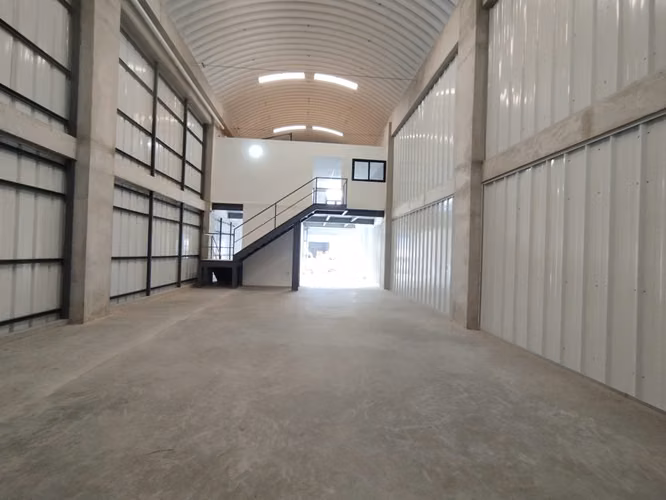 Ofibodega Estratégica | 260 M² | KM 13 Carretera a el Salvador