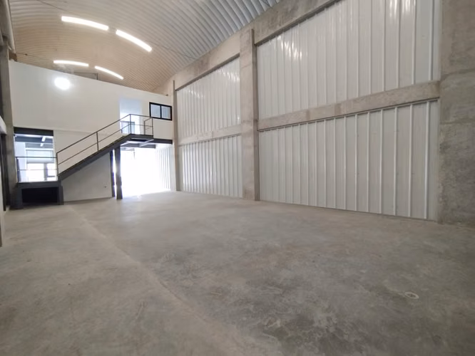 Ofibodega Estratégica | 260 M² | KM 13 Carretera a el Salvador