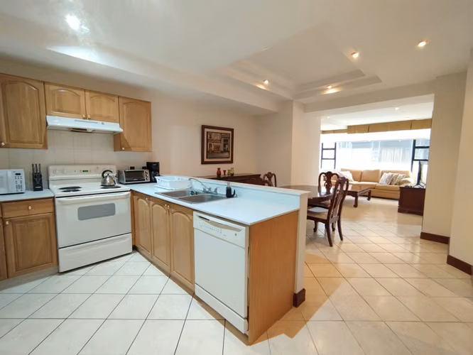 Apartamento Amueblado y Equipado en Renta Zona 10 Area Oakland