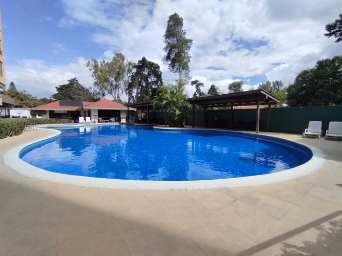 Apartamento Amueblado y Equipado en Renta Zona 10 Area Oakland