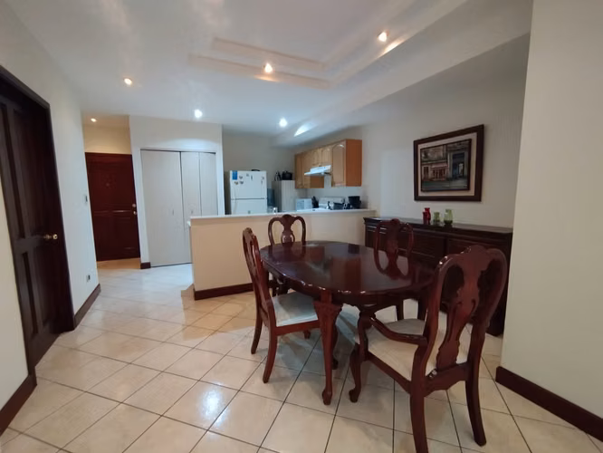 Apartamento Amueblado y Equipado en Renta Zona 10 Area Oakland