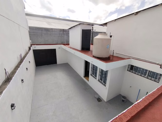 OPORTUNIDAD DE INVERSIÓN! Casa en Venta – Colonia San Rafael, Zona 6 - Imagen 5