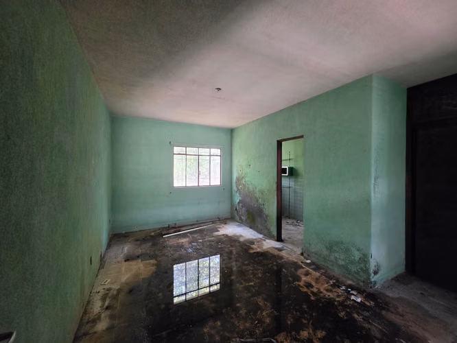 VENDO TERRENO EN EL CARMEN PARA DEMOLER O REMODELAR - Imagen 5