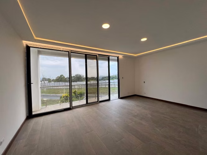 CASA NUEVA EN VENTA EN DIAMANTES DE GADIEL VILLA CANALES | 3 HABITACIONES + ESTUDIO + JARDIN + HAB DE SERVICIO - Imagen 11
