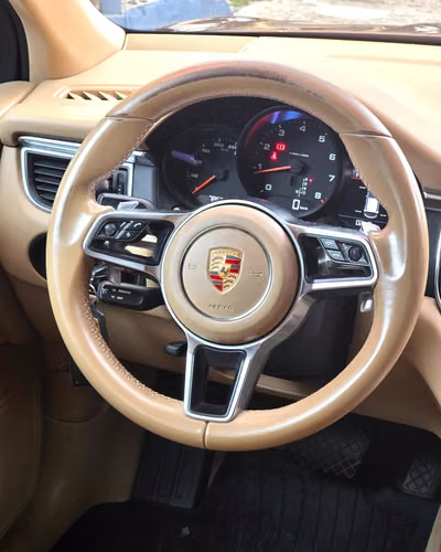 PORSCHE MACAN 2016 COLOR CAOBA METALICO  - Imagen 11
