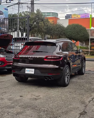 PORSCHE MACAN 2016 COLOR CAOBA METALICO  - Imagen 5