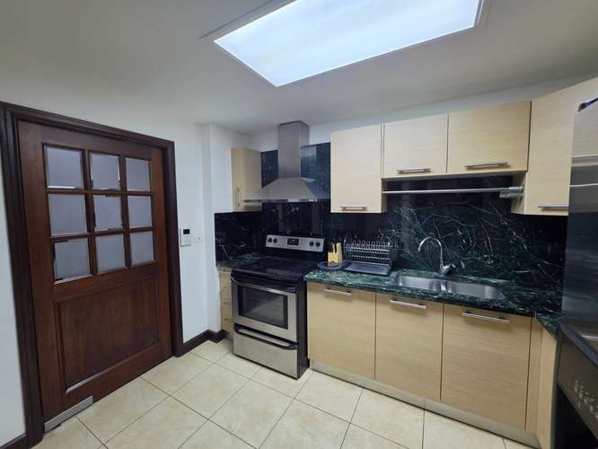 APARTAMENTO AMUEBLADO EN ALQUILER EN SANTA MARIA Z.10, Balcón (J) - Imagen 14