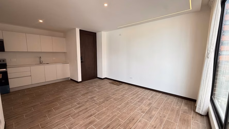 RENTA DE APARTAMENTO PARA ESTRENAR EN EDIFICIO TORRE FERRÁN, ZONA 14 - Imagen 11
